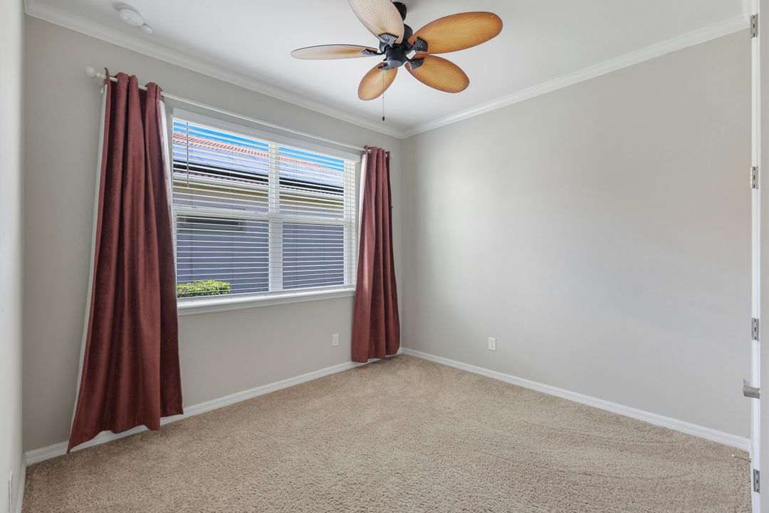 2899 Sunset Pointe Cir, Cape Coral, FL 33914