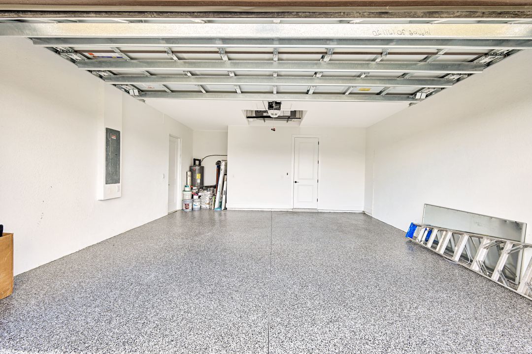 1020 NW 33rd Pl, Cape Coral, FL 33993