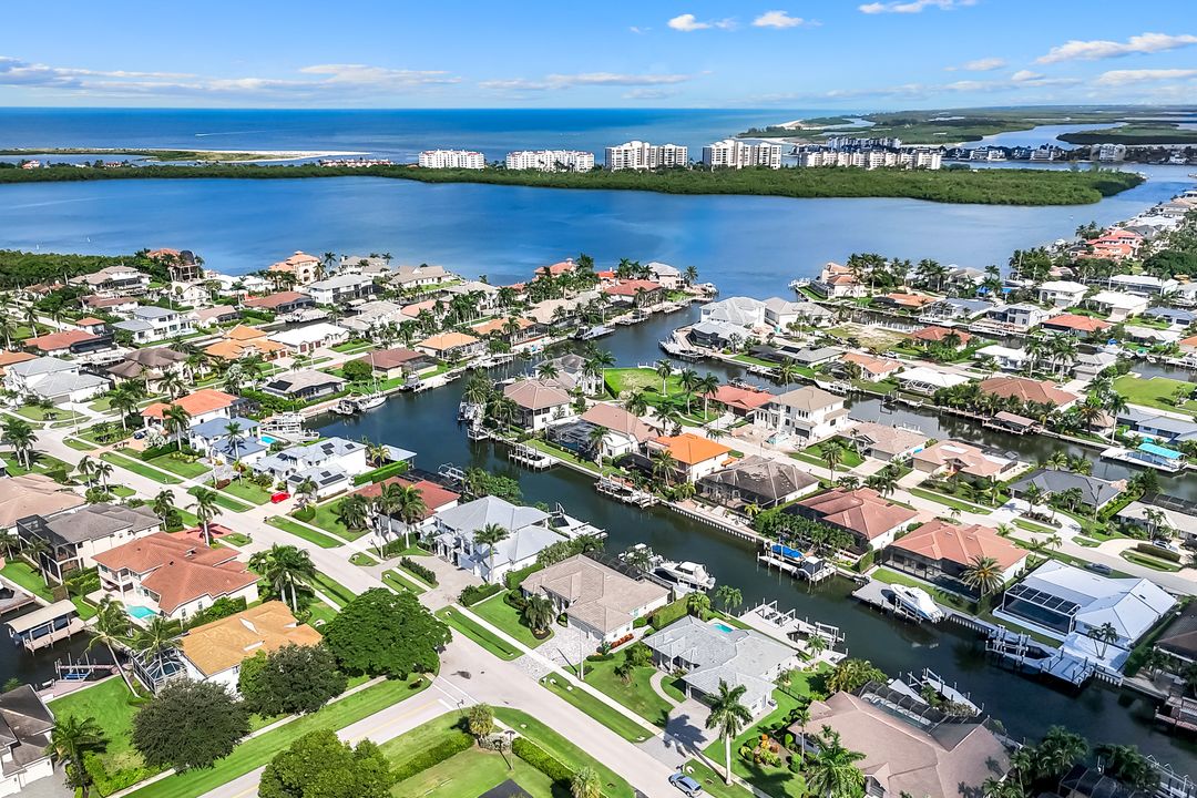 820 Giralda Ct, Marco Island, FL 34145