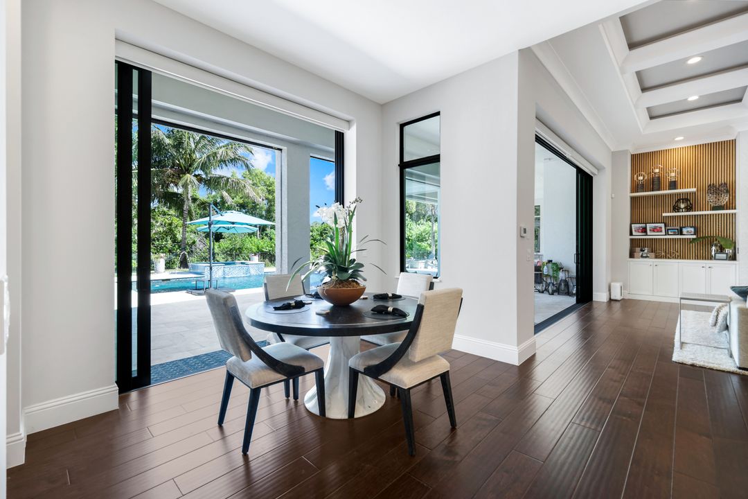 5861 Napa Woods Way, Naples, FL 34116