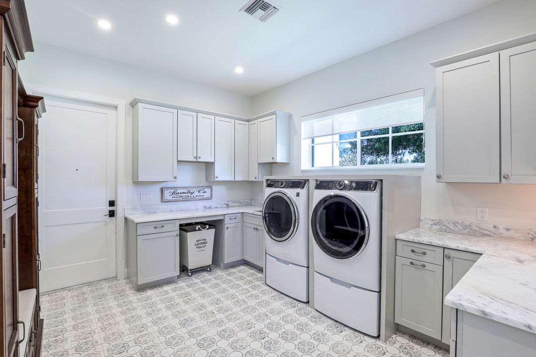 15991 Triple Crown Ct, Fort Myers, FL 33912