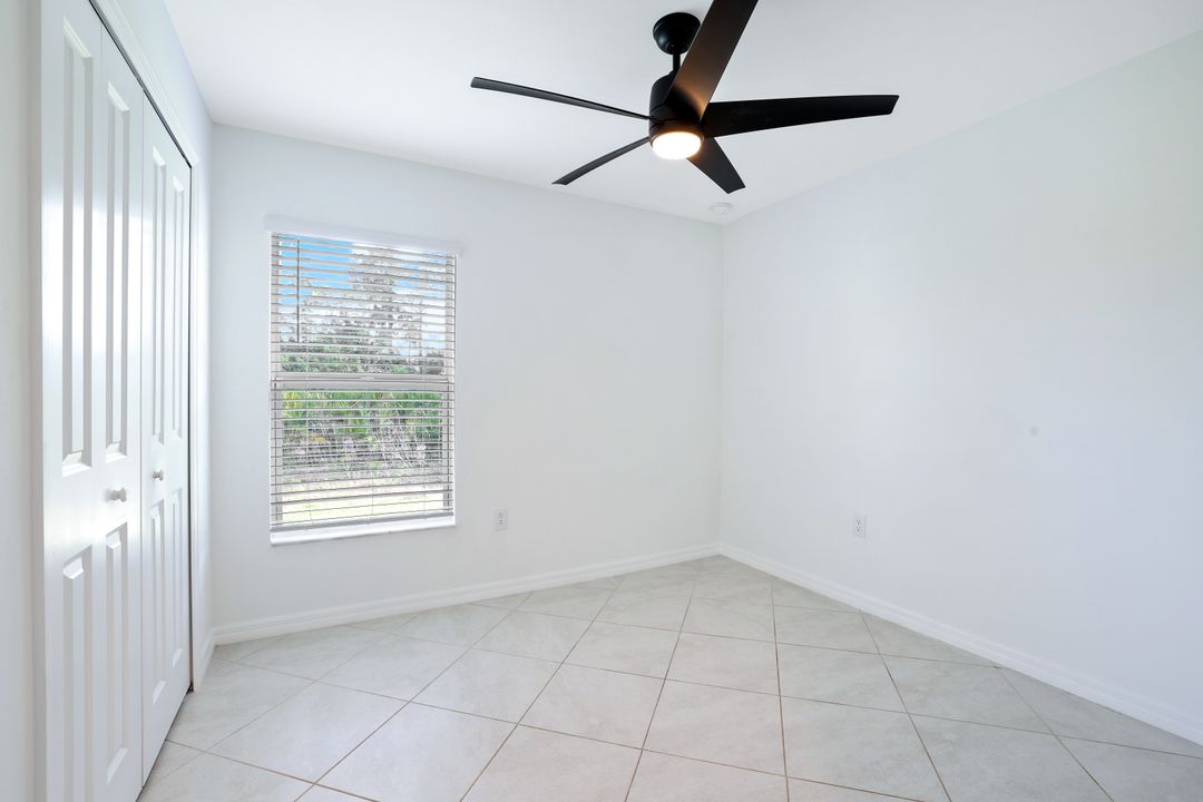 360 Pembroke St, Lehigh Acres, FL 33974