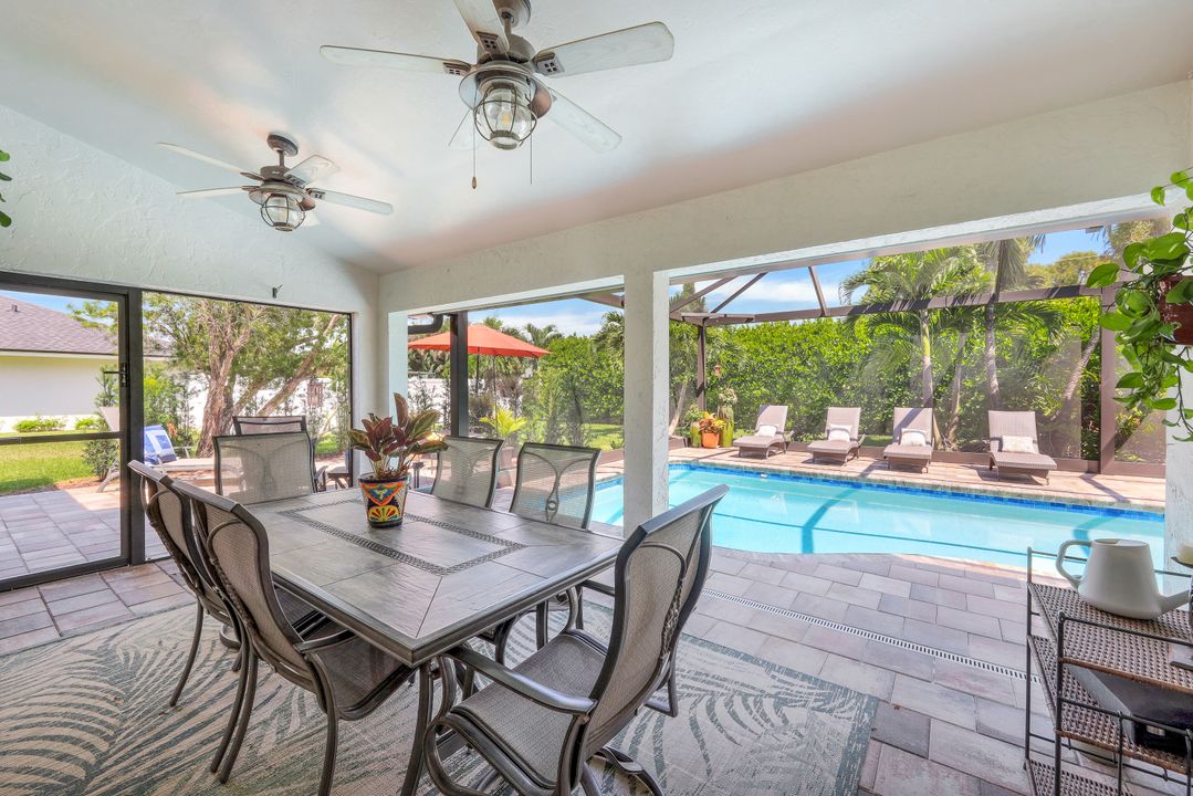 430 Cypress Way E, Naples, FL 34110