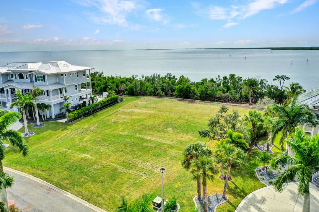 4591 Grassy Point Blvd, Port Charlotte, FL 33952