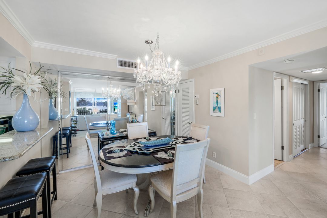 3399 Gulf Shore Blvd N #203, Naples, FL 34103