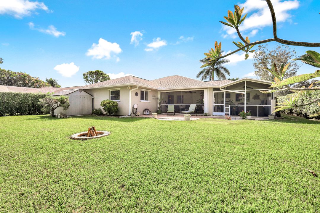 39 Mentor Dr, Naples, FL 34110