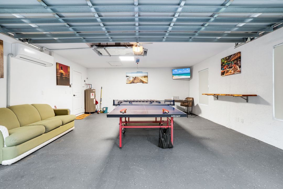 6641 Golden Gate Pkwy, Naples, FL 34105