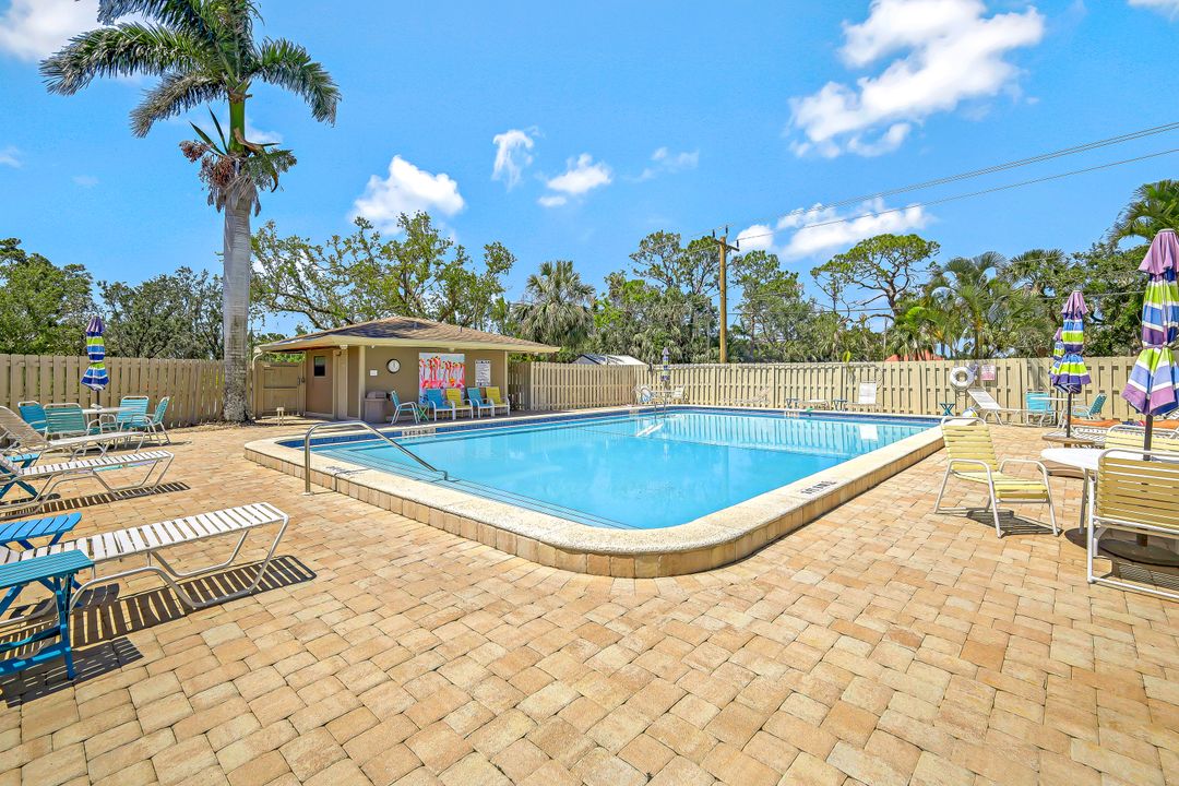 8401 S Haven Ln, Fort Myers, FL 33919