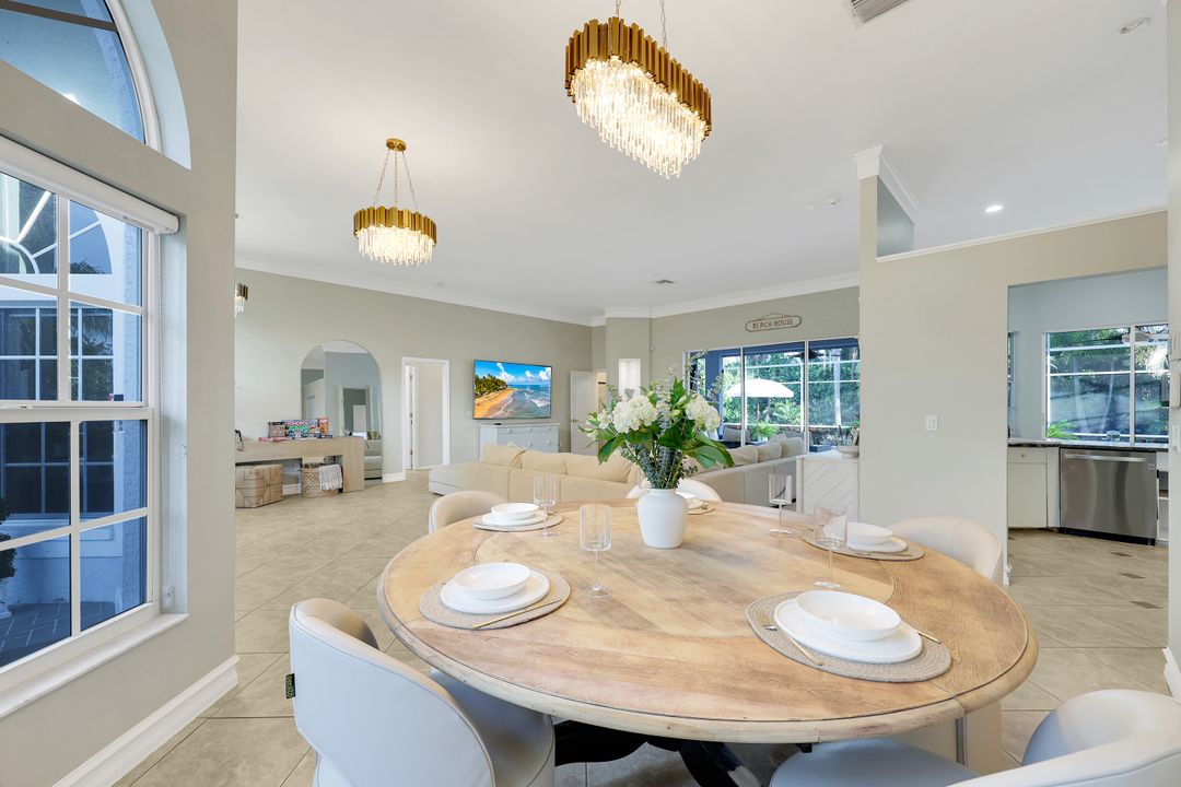 778 95th Ave N, Naples, FL 34108