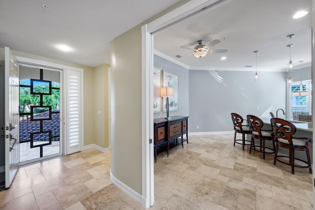 1840 Les Chateaux Blvd #4-201, Naples, FL 34109