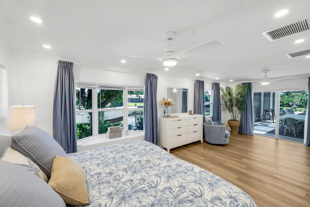 915 Pecten Ct, Sanibel, FL 33957