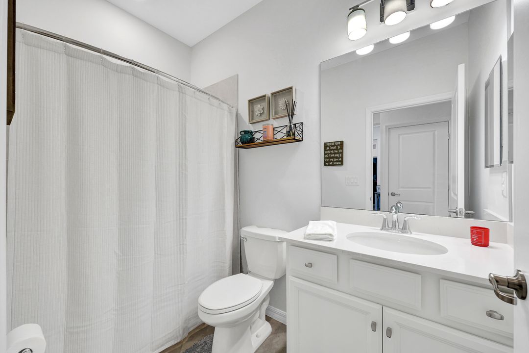 2622 Scarlet Wy, Naples, FL 34120