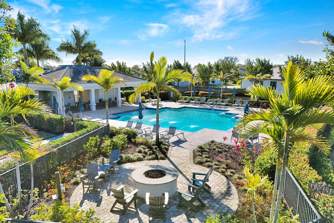 2171 Yellowfin Cir, Naples, FL 34114