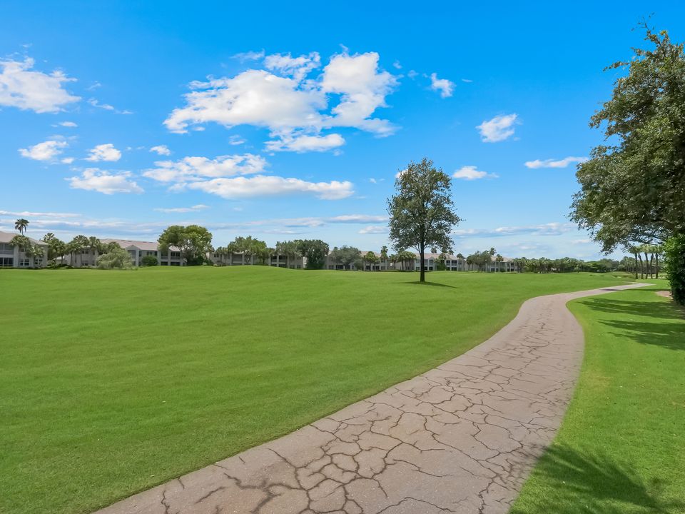 23151 Foxberry Ln, Bonita Springs, FL 34135