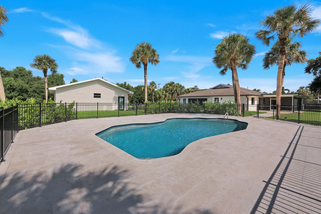 3000 70th St SW, Naples, FL 34105