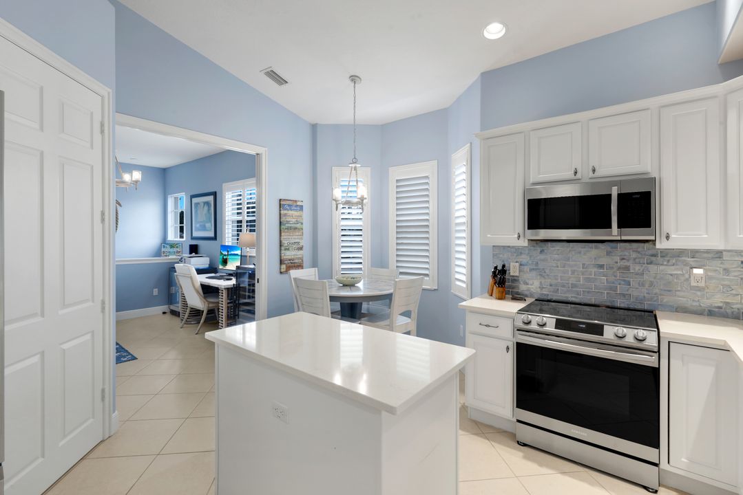 10550 Marina Pointe Dr #203, Bonita Springs, FL 34134