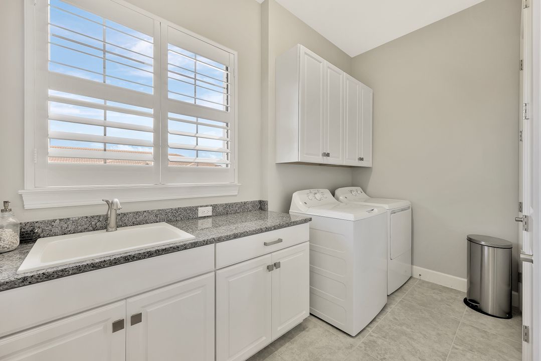 8764 Bellano Ct Unit 204, Naples, FL 34119