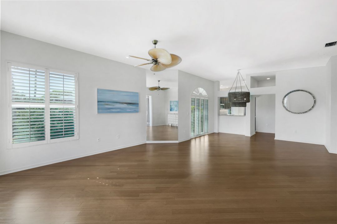 2153 Paget Cir, Naples, FL 34112