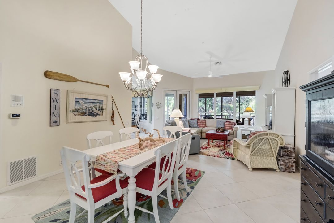 8265 Danbury Blvd #203, Naples, FL 34120