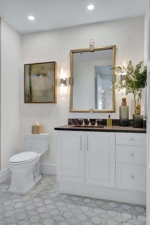 4501 Gulf Shore Blvd N #403, Naples, FL 34103