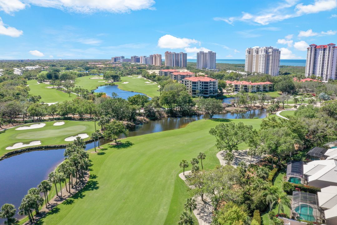 382 Carlton Pl, Naples, FL 34108