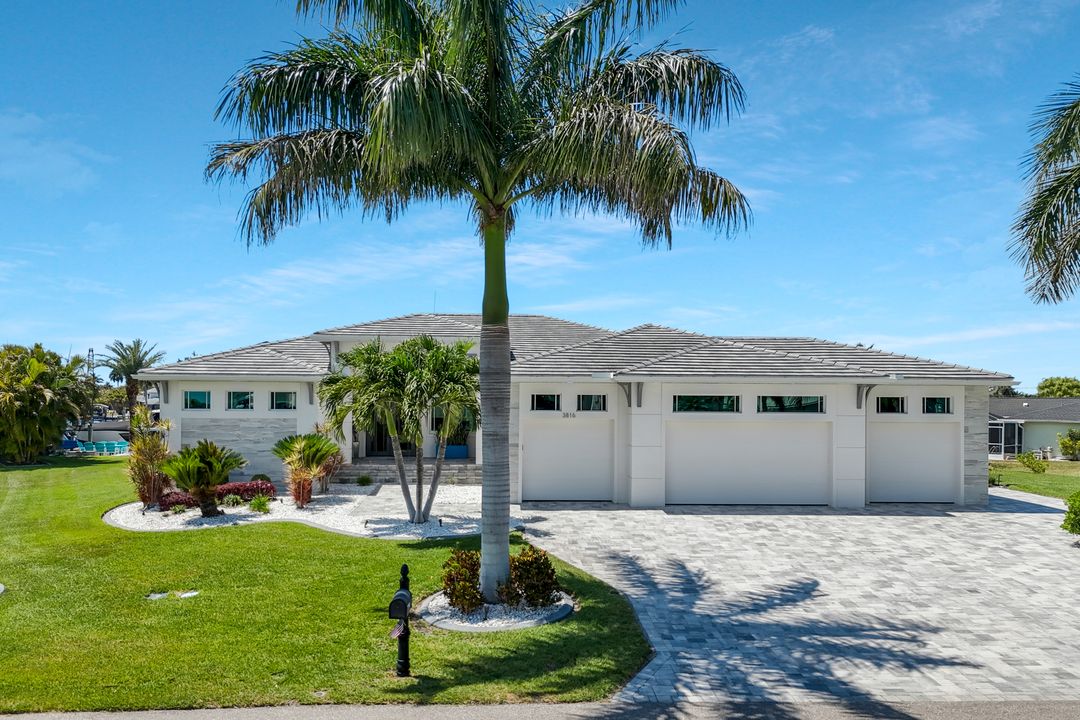 3816 SE 21st Pl, Cape Coral, FL 33904