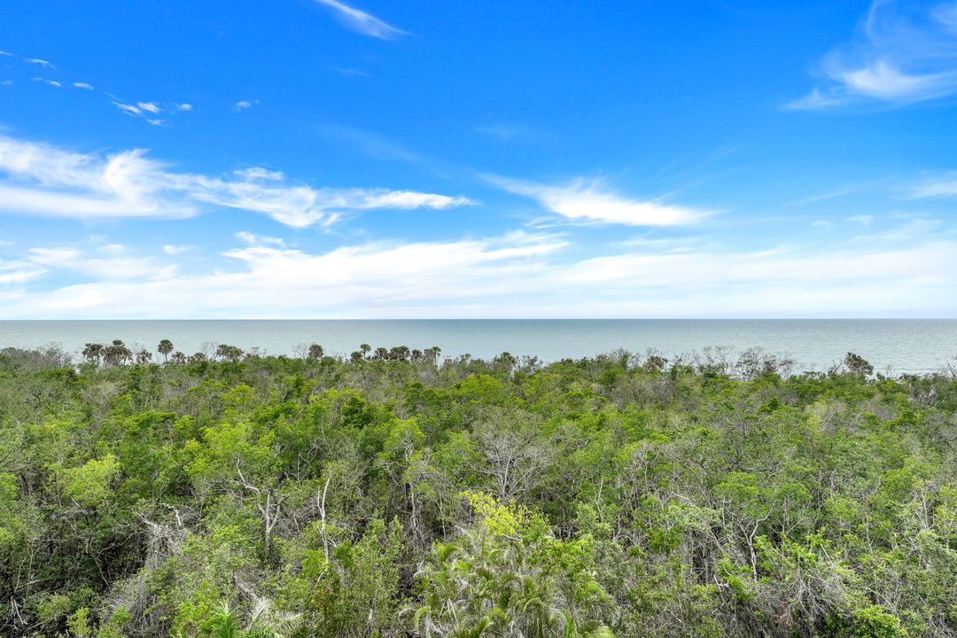 5 Bluebill Ave APT 506, Naples, FL 34108