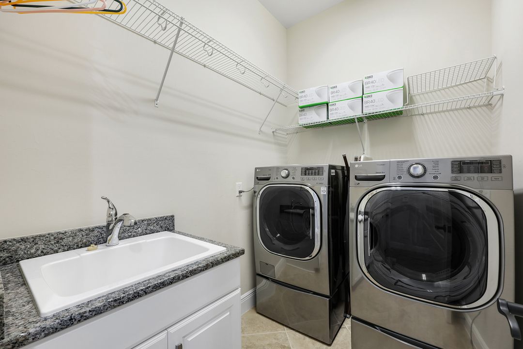 9461 Napoli Ln, Naples, FL 34113
