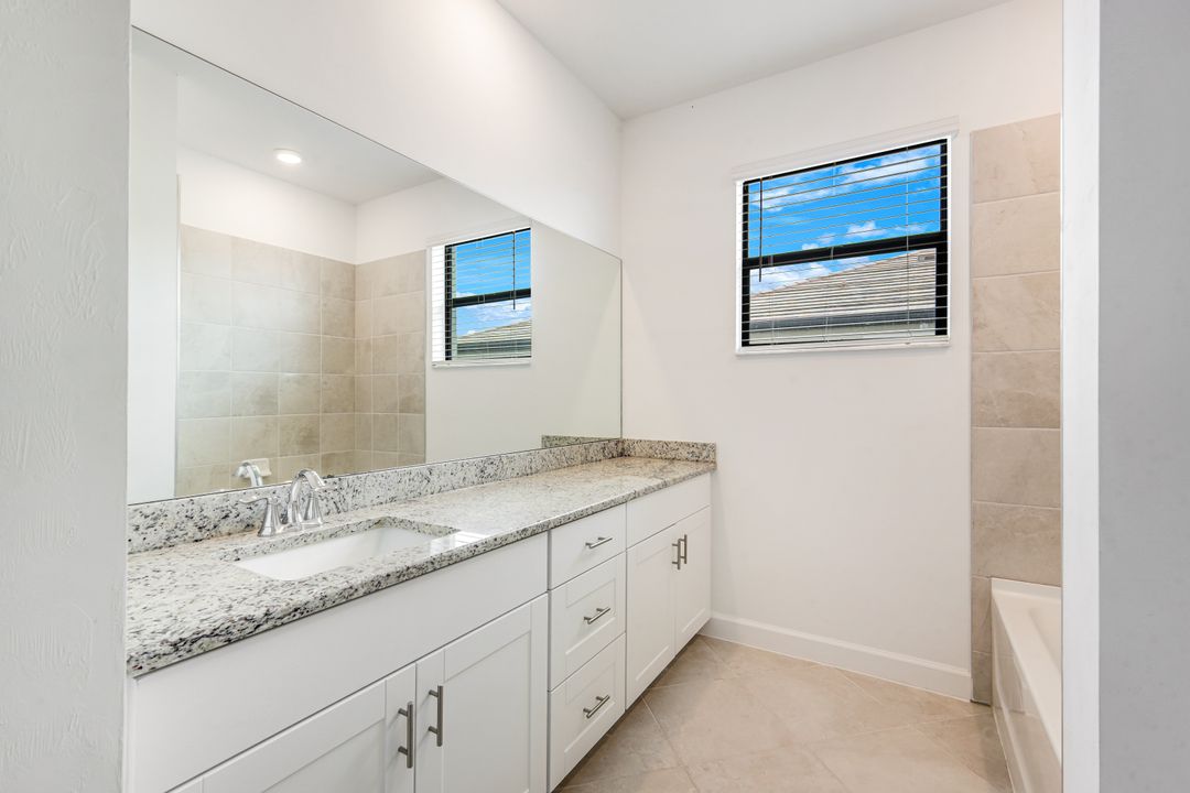 14159 Gardeners Wy, Fort Myers, FL 33913