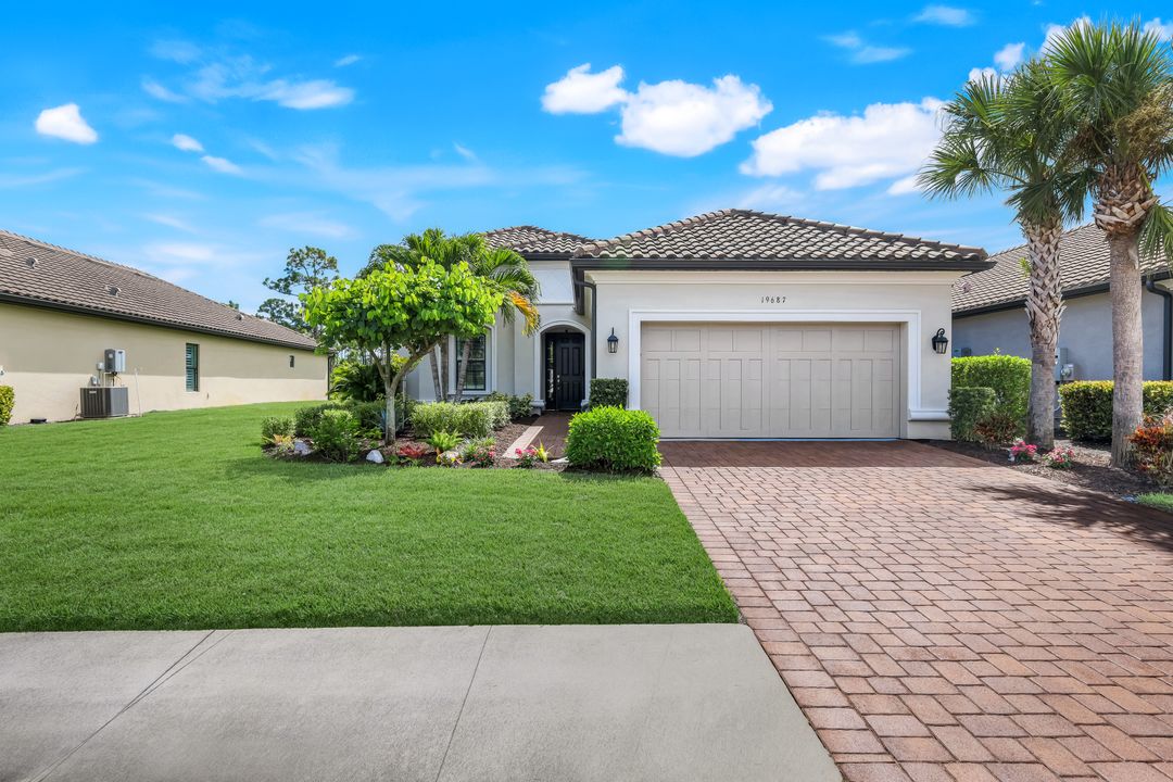 19687 Estero Pointe Ln, Fort Myers, FL 33908