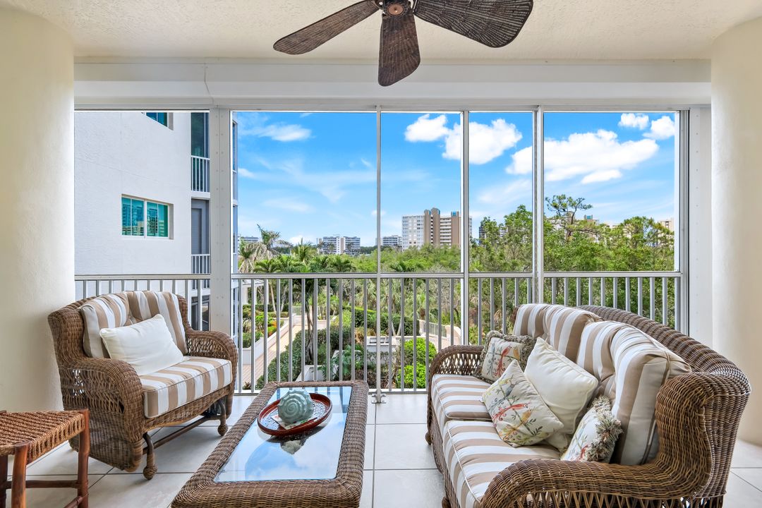 315 Dunes Blvd #307, Naples, FL 34110
