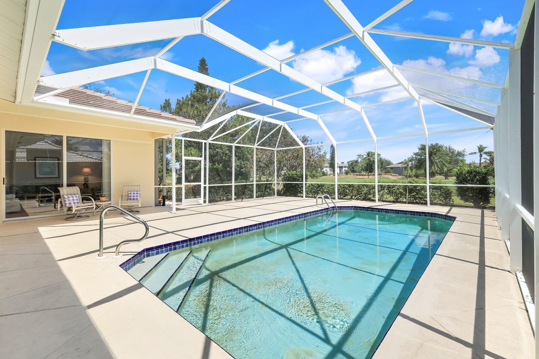 190 Palmetto Dunes Cir, Naples, FL 34113