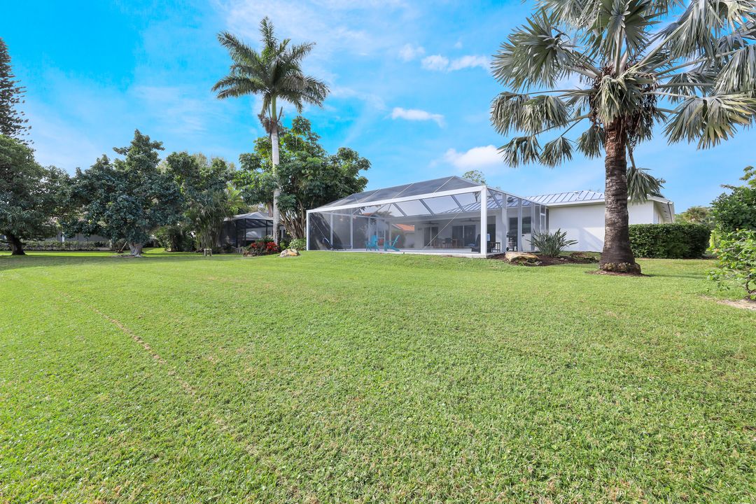2218 Kings Lake Blvd, Naples, FL 34112
