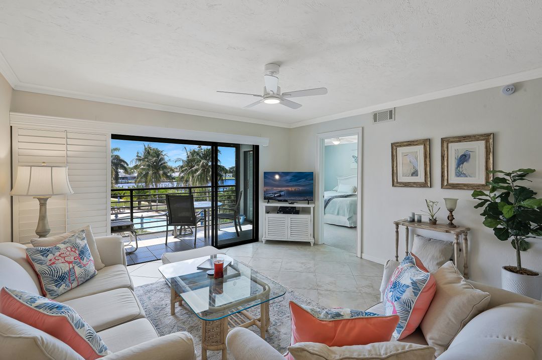 226 3rd St #206, Bonita Springs, FL 34134