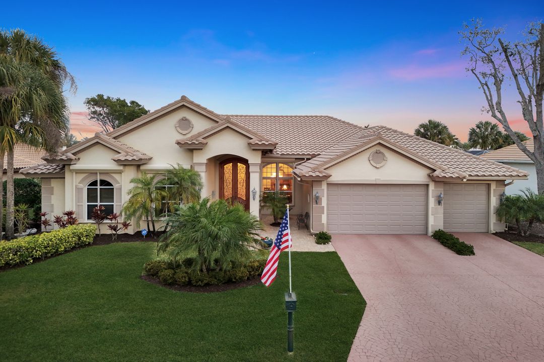 3750 Lakemont Dr, Bonita Springs, FL 34134