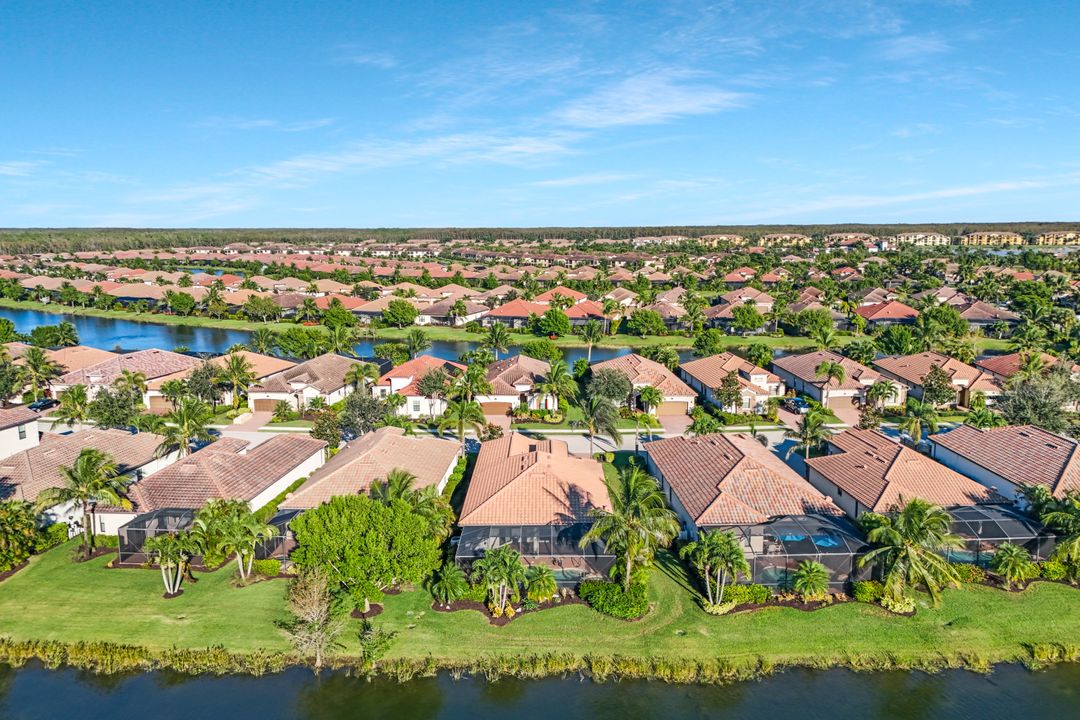 28126 Edenderry Ct, Bonita Springs, FL 34135