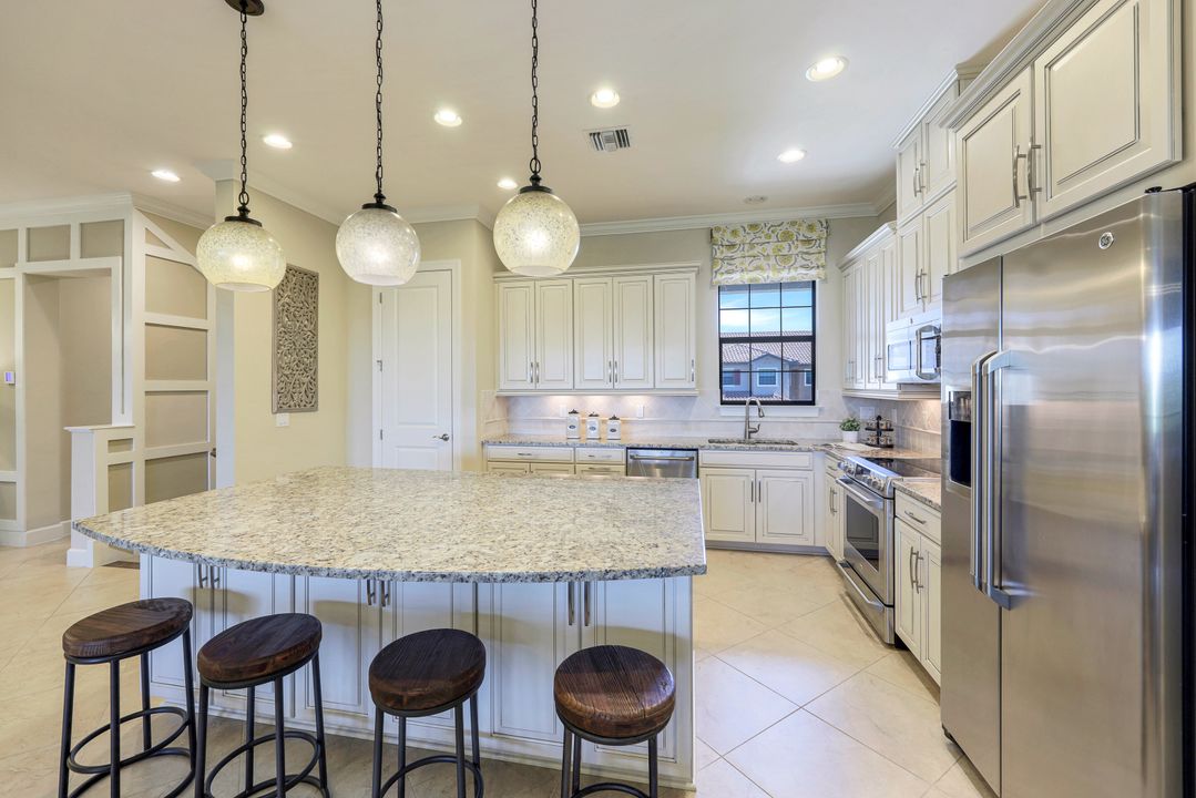 8756 Bellano Ct #202, Naples, FL 34119