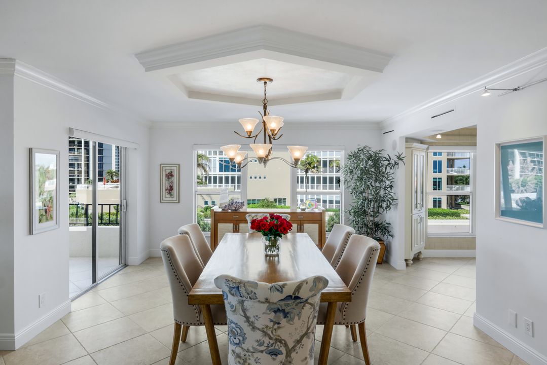 4451 Gulf Shore Blvd N #501, Naples, FL 34103