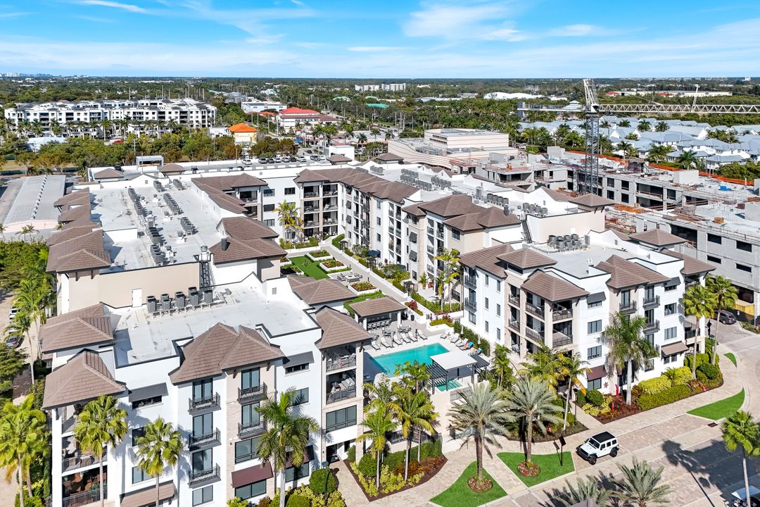 1135 3rd Ave S #518, Naples, FL 34102