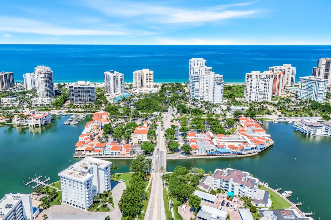 250 Park Shore Dr #601, Naples, FL 34103