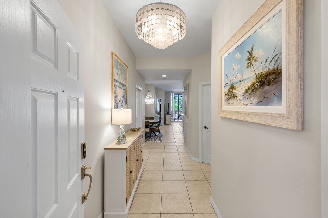 460 Launch Cir #202, Naples, FL 34108
