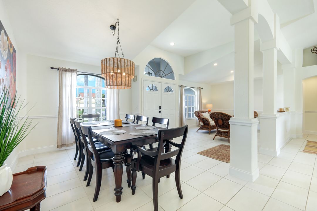 1058 SW 57th St, Cape Coral, FL 33914