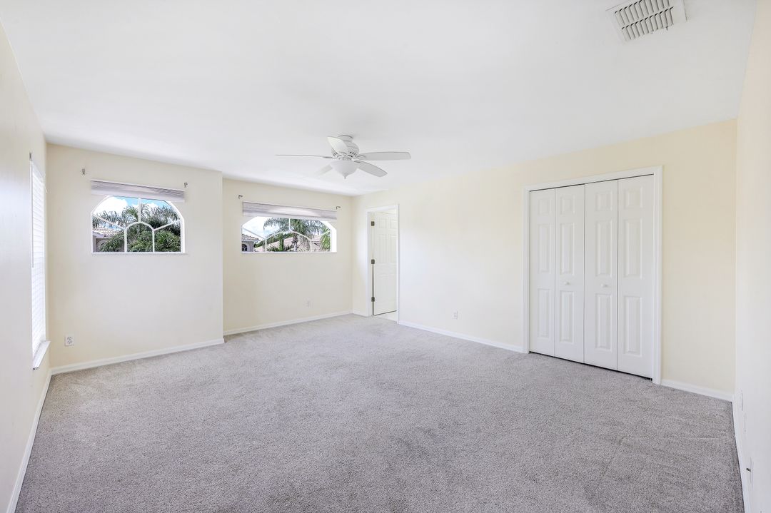 6596 Castlelawn Pl, Naples, FL 34113