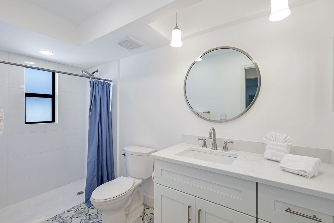 522 94th Ave N, Naples, FL 34108