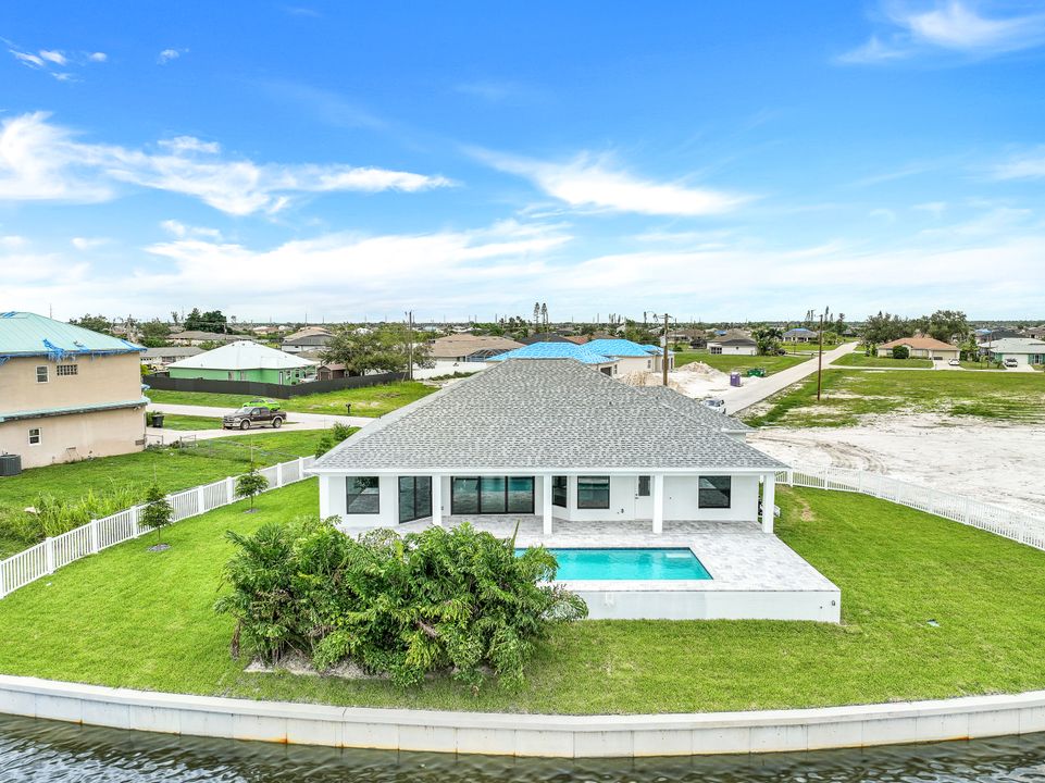 230 NE 18th St, Cape Coral, FL 33909