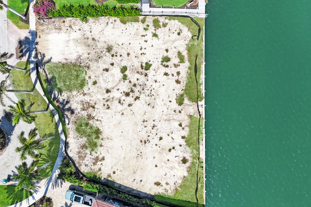 740 Rockport Ct, Marco Island, FL 34145