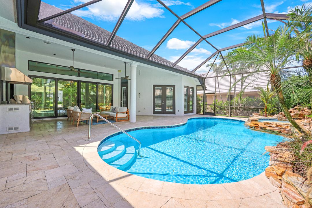 713 Shadow Lake Ln, Naples, FL 34108