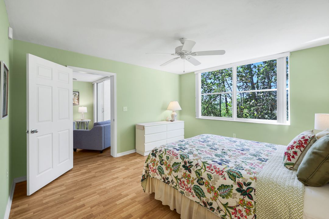 270 Naples Cove Dr #3205, Naples, FL 34110