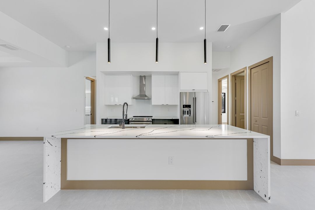 1925 NW 34th Pl, Cape Coral, FL 33993