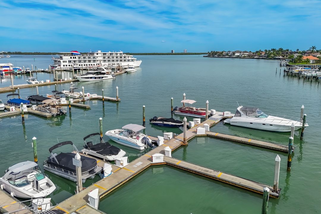 620 Rockport Ct, Marco Island, FL 34145
